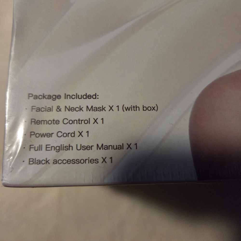 LED Light Therapy Mask with Remote - Picture 14 of 14